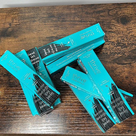 Brand NEW Never Opened! This is a (2) item bundle Thrive Cosmetics Mascara - Picture 9 of 14